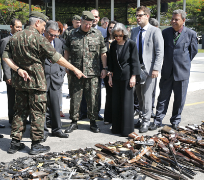 Exército e CNJ destroem mais ABr Tânia Rêgo