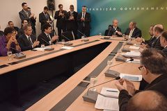 2 2 Equipe de transiþÒo de Bolsonaro Equipe de transiþÒo Rafael Carvalho