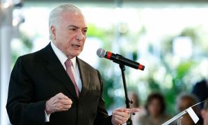 Justiça autoriza saída de Michel Temer do Brasil Alan Santos PR