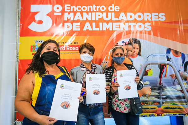 Foto: Banco de Imagens Belford Roxo capacita 571 merendeiras em manipulação de alimentos