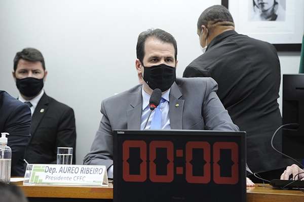 Projeto cria cadastro nacional de pessoas com doenças demenciais