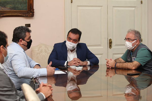 Governador se reúne com ministros da Saúde e do Turismo