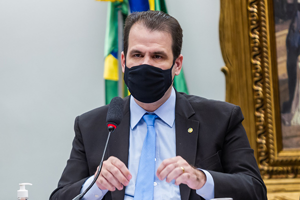 Projeto de Lei permite pagamento de dívidas com saldo do FGTS