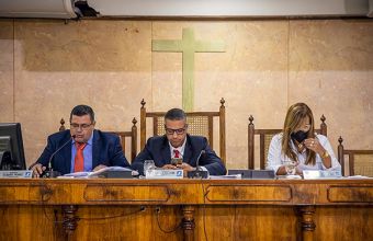 VEREADORES APROVAM ALTERAÇÃO DO HORÁRIO DAS SESSÕES PLENÁRIAS Art Video Victor Hugo