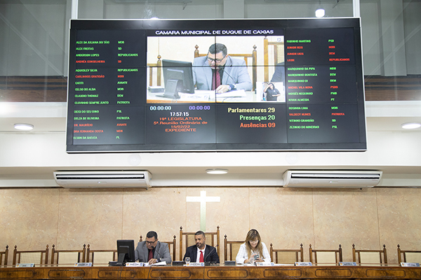 Vereadores debatem a falta de vagas na Rede Municipal de Educação