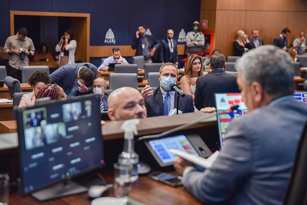 Alerj aprova alterações no plano de carreiras de funcionários do Rioprevidência