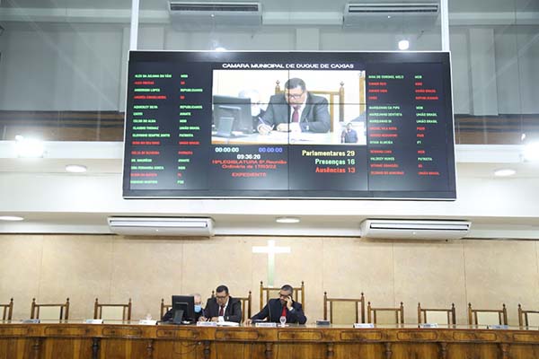 Vereadores voltam a questionar serviços da Águas do Rio em Duque de Caxias