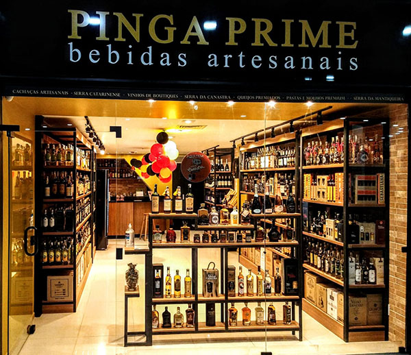 Foto: Banco de Imagens Pinga Prime, na Barra, oferece as melhores cachaças brasileiras