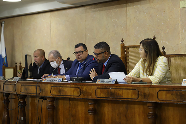 Vereadores aprovam projeto sobre concessão de serviços de processamento de resíduos sólidos