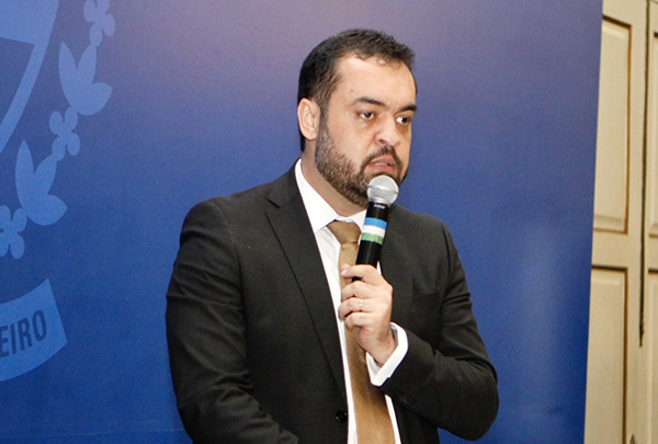 Governo do Estado realiza consulta pública do Metroleve da Baixada