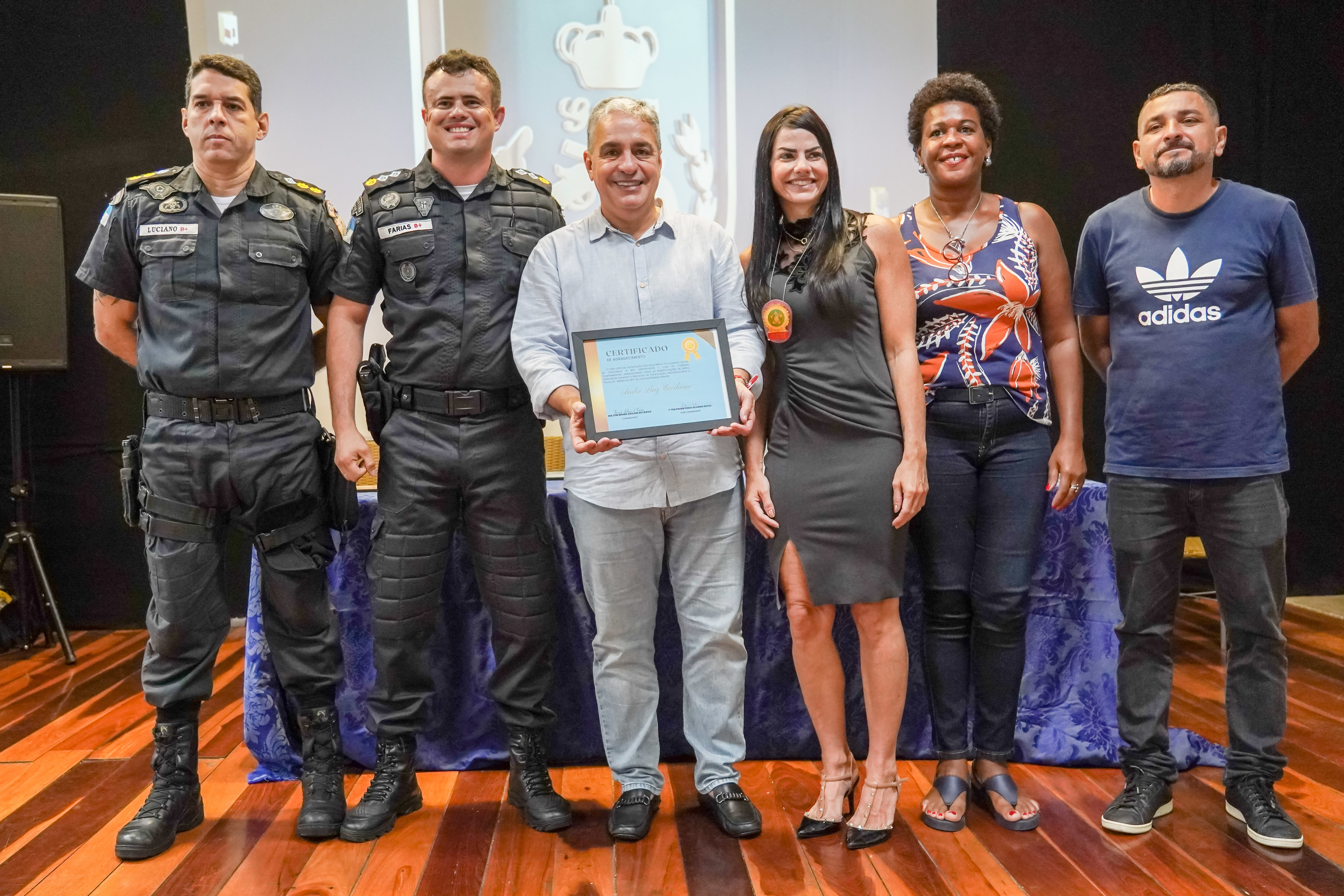 Presidente da Alerj é homenageado na Rocinha com certificado ‘Amigos da UPP’