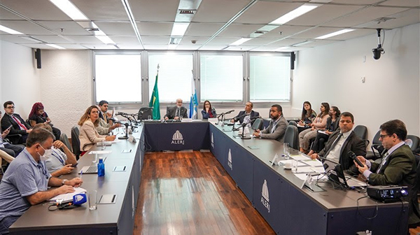 Endividamento do Estado não é sustentável