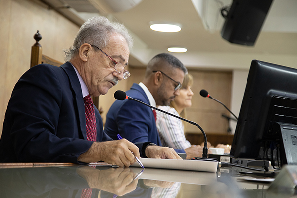 Câmara solicita melhorias para a população de Duque de Caxias