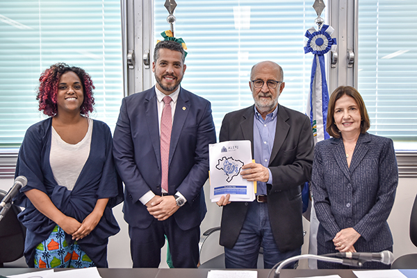 Alerj pode ser primeira casa legislativa do país a aprovar lei de iniciativa popular