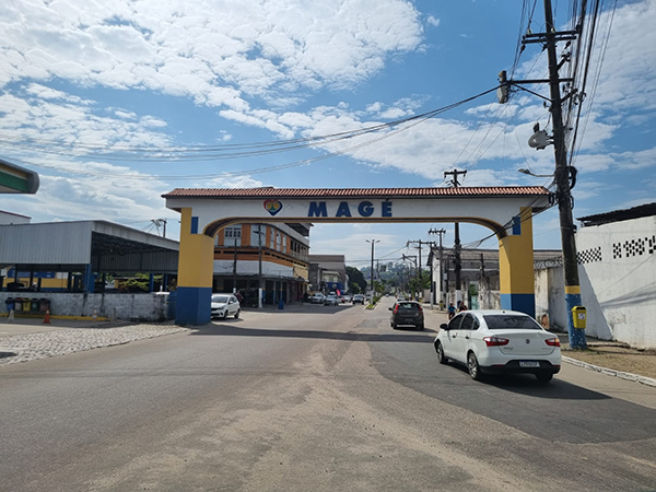 Comerciantes de Magé têm atendimento exclusivo da Águas do Rio