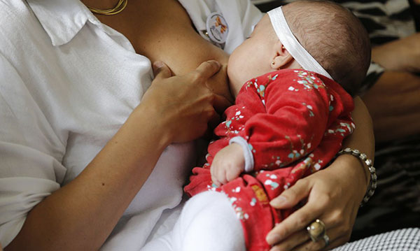 Foto: Banco de Imagens INSS analisa milhares de pedidos de salário-maternidade parados