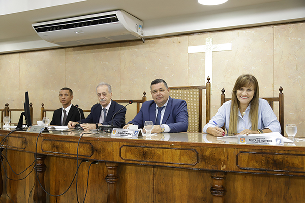 Precariedade do transporte público gera debate na Câmara
