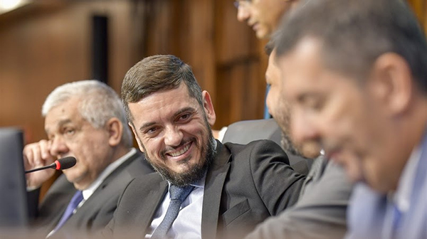 Alerj aprova criação de diploma para homenagear os 20 anos do fórum de desenvolvimento estratégico