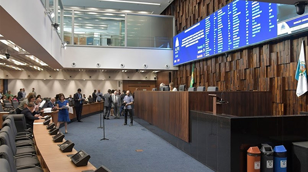 Alerj aprova preferência de matrícula para irmãos em escolas públicas