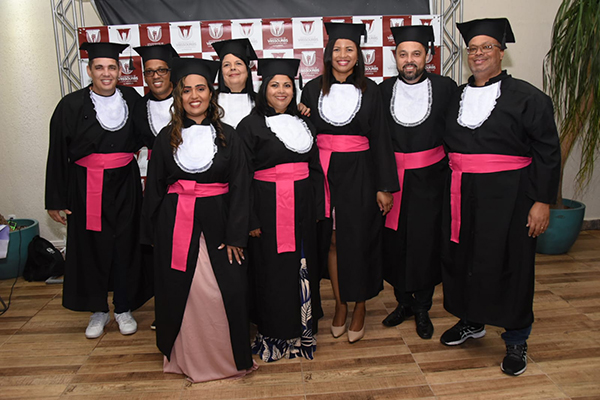 Foto: Banco de Imagens Alunos do Passaporte Universitário se formam em Maricá
