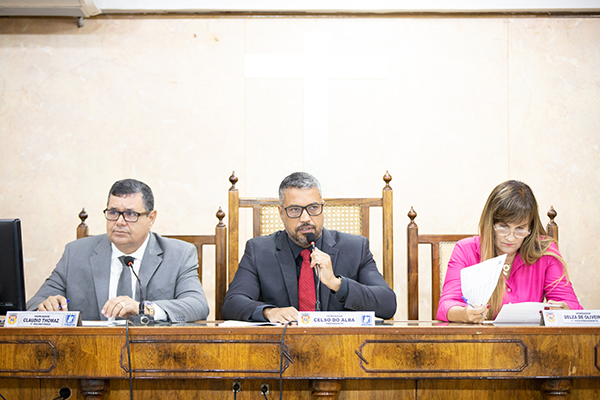 Foto: Banco de Imagens Vereadores prestam homenagem ao Bispo emérito de Duque de Caxias, Dom Mauro Morelli