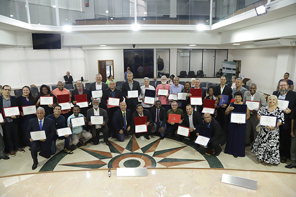 Cerimônia celebra o Dia da Bíblia com homenagens a líderes religiosos, civis e militares