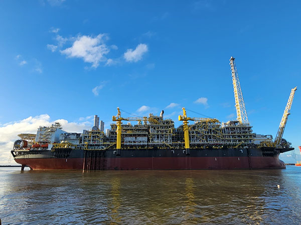 Produção de petróleo e gás natural registra recorde em novembro