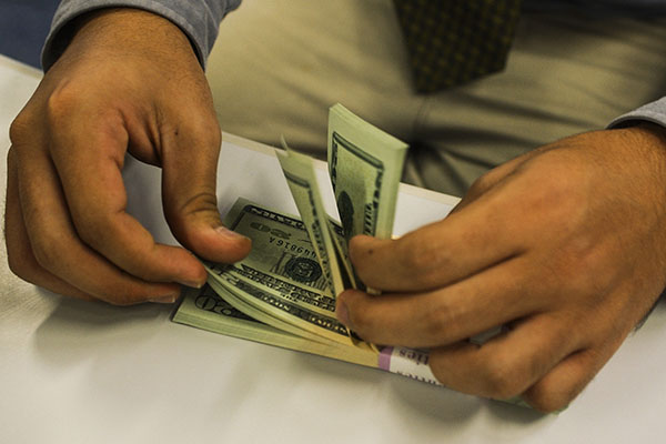 Foto: Banco de Imagens Fortuna dos cinco homens mais ricos do mundo dobrou desde 2020