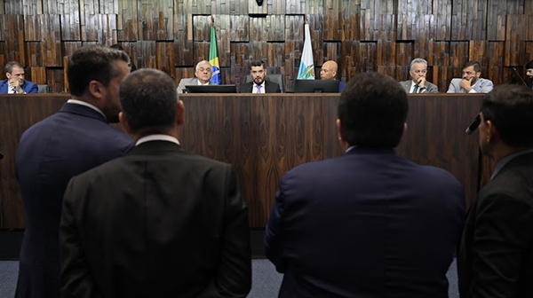 Alerj suspende efeitos da decisão judicial que afastava a deputada Lucinha do mandato parlamentar