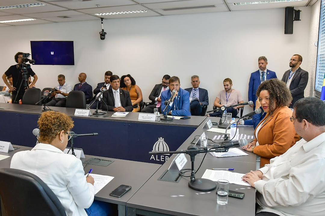 Alerj aprova relatório final da CPI do reconhecimento fotográfico nas delegacias