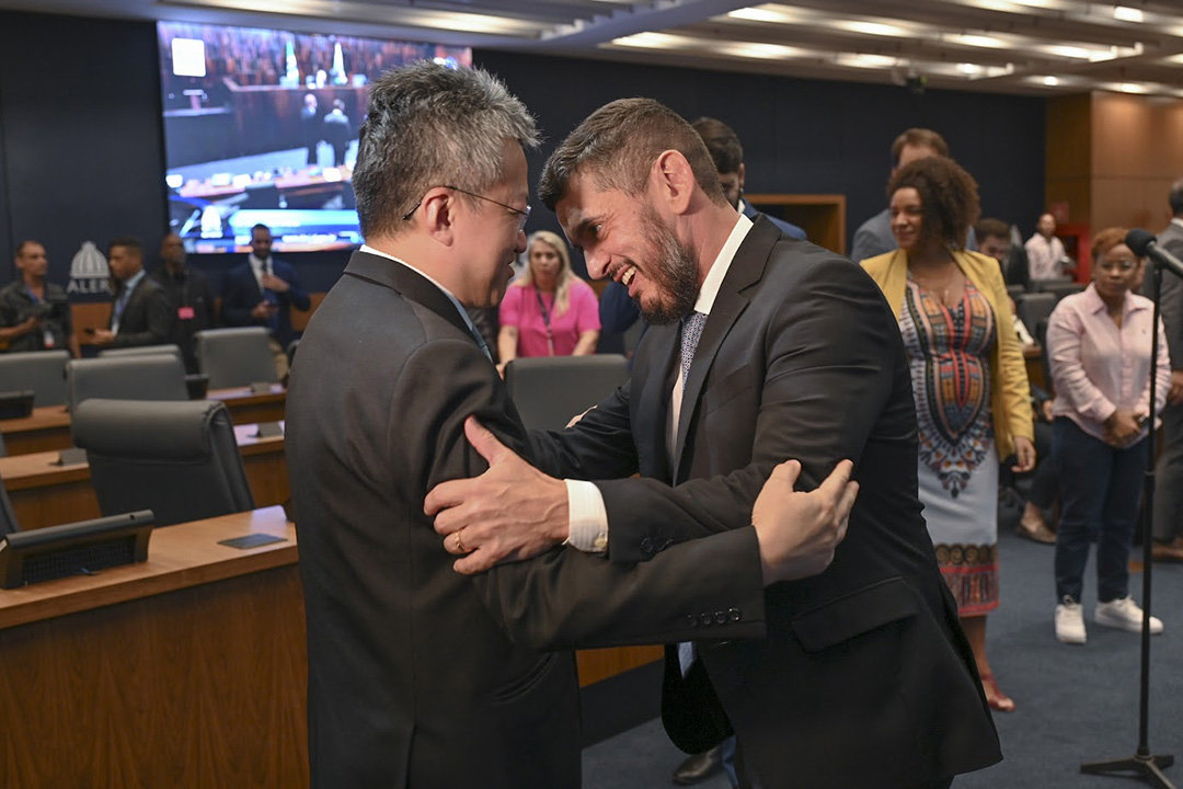 Presidente da Alerj recebe vice-ministro da Malásia