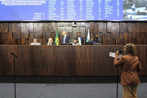 Alerj aprova Diretrizes Orçamentárias de 2025