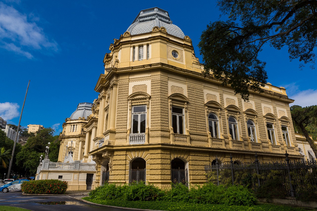 Balança comercial fluminense acumula superávit de US$ 7,5 bilhões