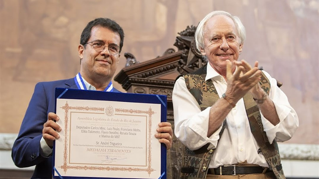 Alerj entrega Medalha Tiradentes para o jornalista André Trigueiro