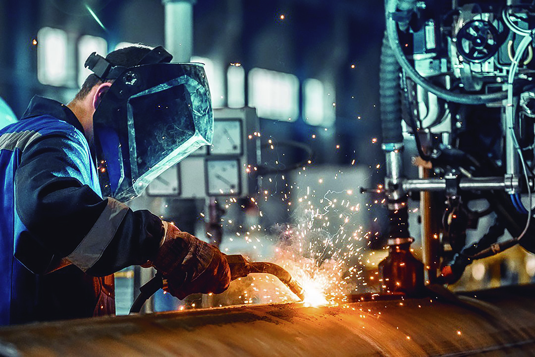 Redução da jornada de trabalho pode custar R$ 115,9 bilhões ao ano para a indústria