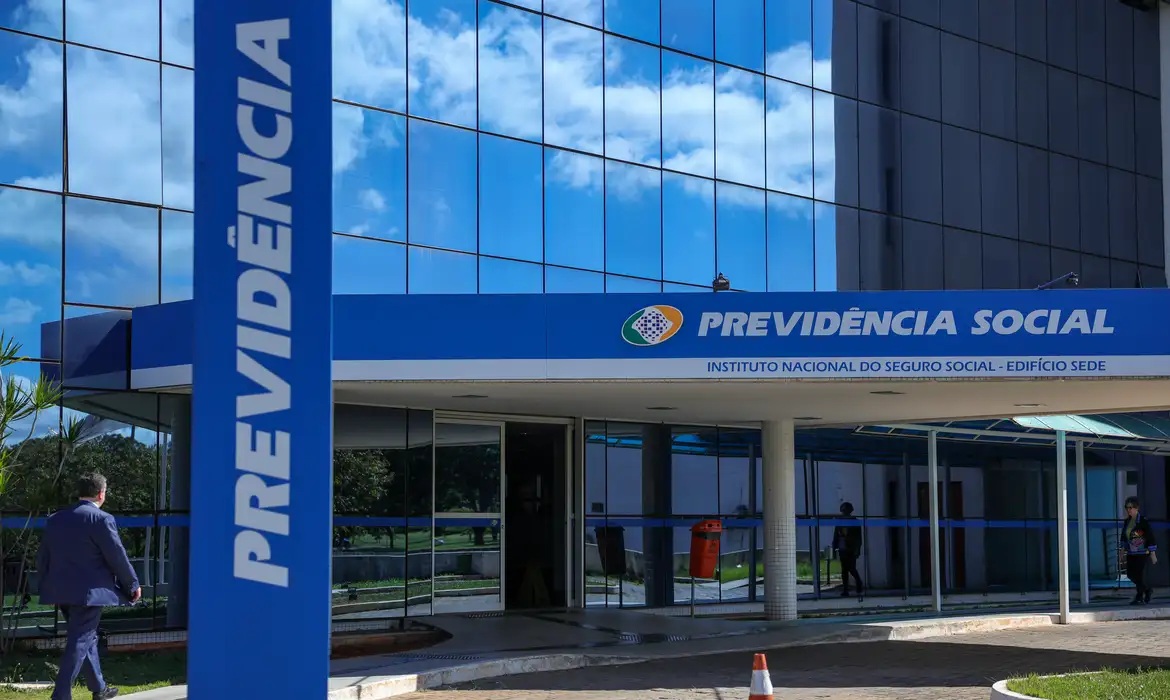 Foto: Fábio Rodrigues Pozzebom/Agência Brasil INSS: 714 mil já aderiram a acordo para ressarcir descontos ilegais