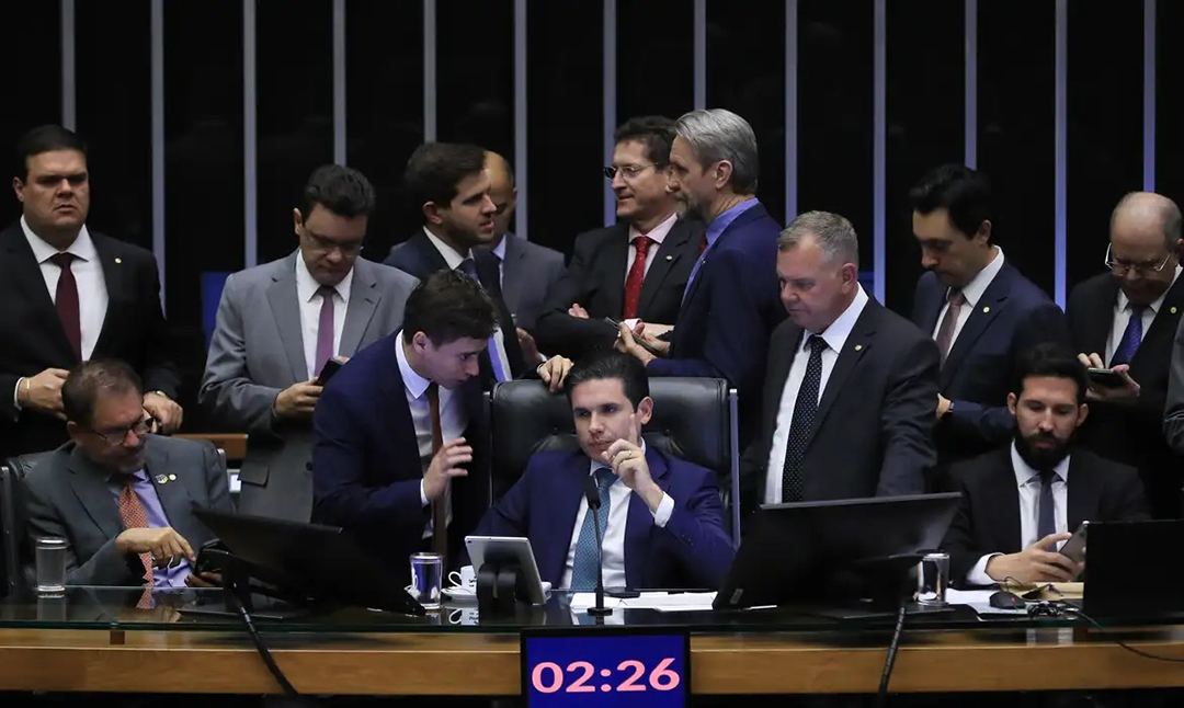 Foto: Lula Marques/Agência Brasil PEC da blindagem é aprovada por deputados e vai ao Senado