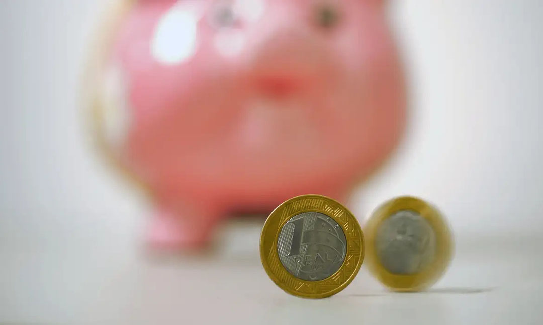 Foto: Marcello Casal Jr./Agência Brasil Poupança tem retirada líquida de R$ 7,6 bilhões em agosto