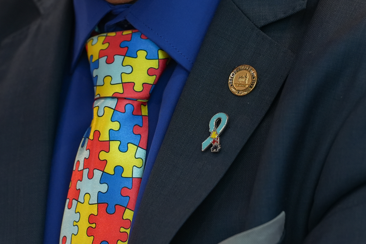 Foto: Thiago Lontra/Alerj Clínicas de reabilitação no RJ têm novas regras para terapias de pessoas com autismo