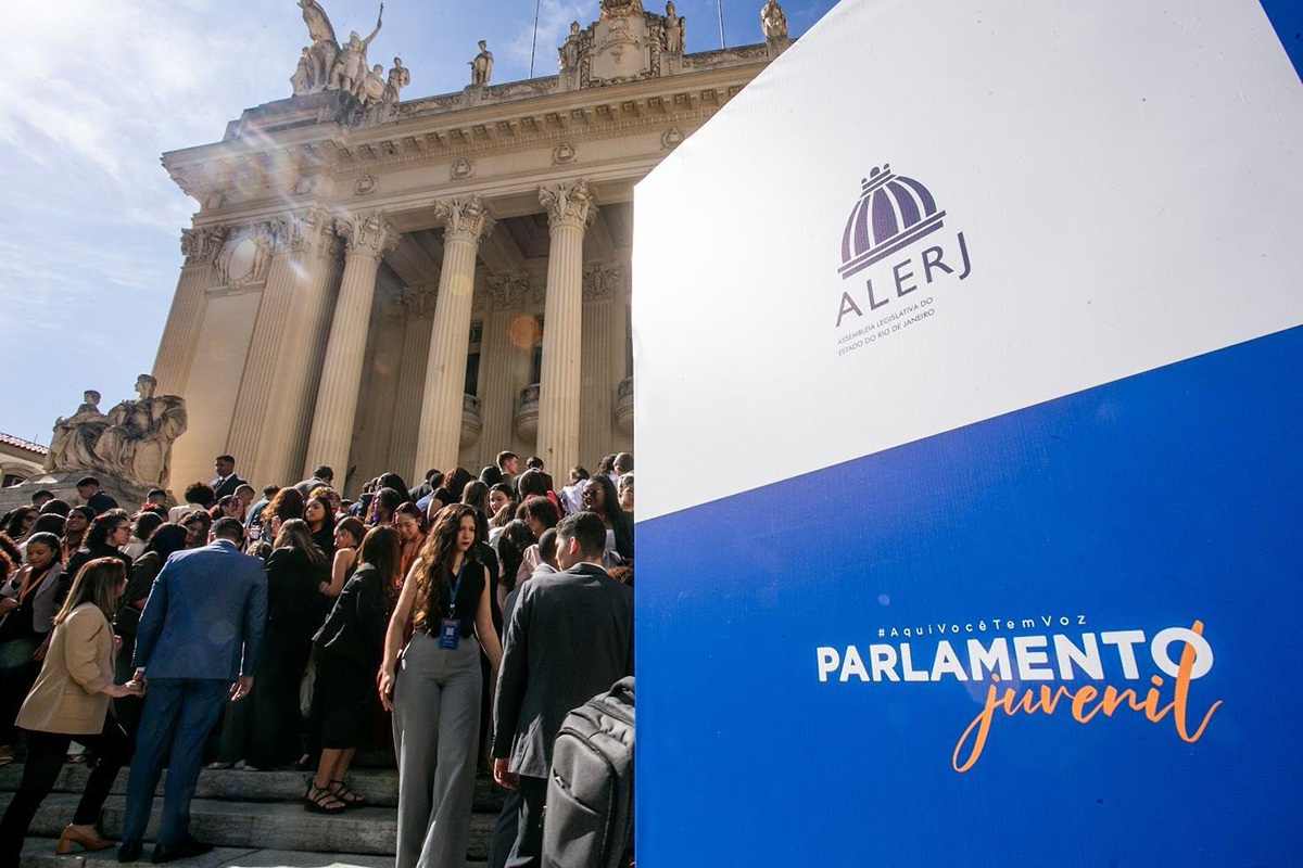 Do Parlamento Juvenil para as ruas: como ideias de estudantes viram leis reais no Rio de Janeiro